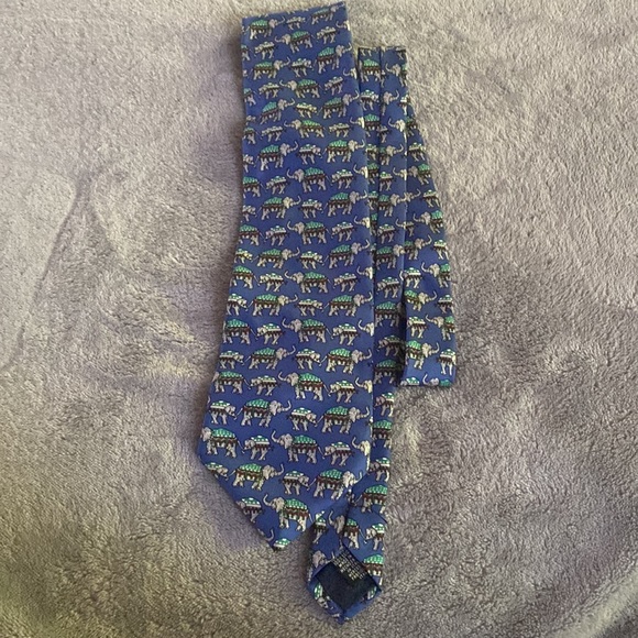 Beaufort Tie Rack elephant silk tie - Picture 2 of 4